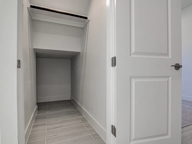 22300 Lago Lookout Ln — Photo 8