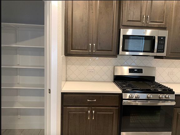 5th image of 2913 Sage Ranch Dr