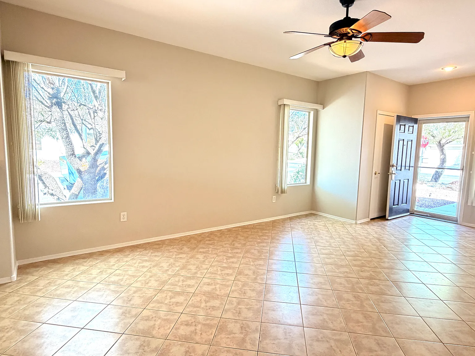 2523 Romanza Rd NV — Photo 3