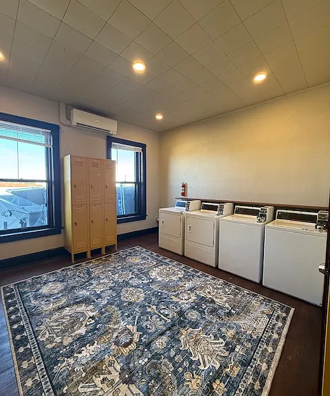 516 Broadway St #4 — Photo 9