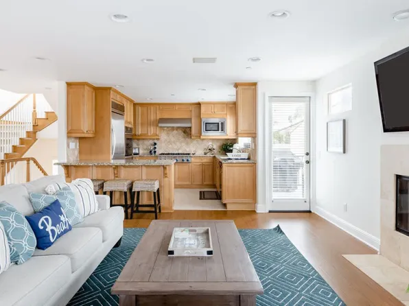 (undisclosed Address), Corona Del Mar, CA 92625