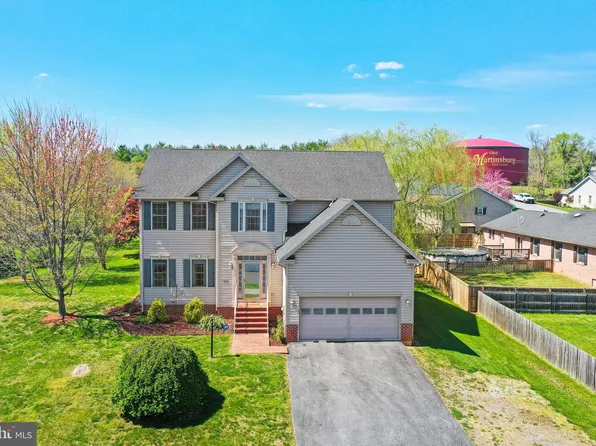 401 Azalea Ln, Martinsburg, WV 25401