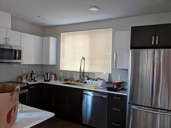 3rd image of 7027B 35th Ave NE #B