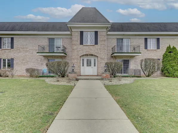 1230 Camellia Dr APT 4, Munster, IN 46321