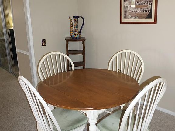3rd image of 18214 N Stonebrook Dr
