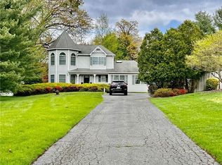 13 Blackwell Ct, Pomona, NY 10970