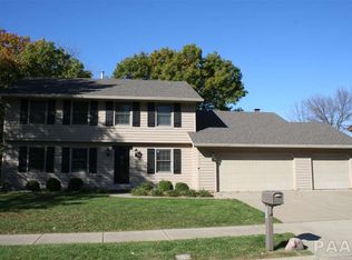 6703 N Talisman Ter, Peoria, IL 61615