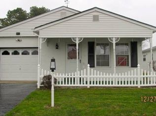 137 Torrey Pines Dr, Toms River, NJ