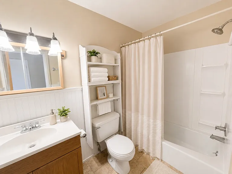 274 Hooker Ave #L2 — Photo 6