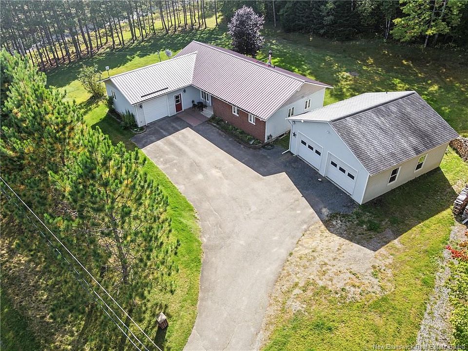 1st image of 3 Maple St