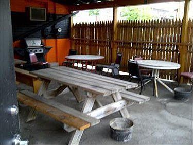 4th image of 1666 Mahoning Ave