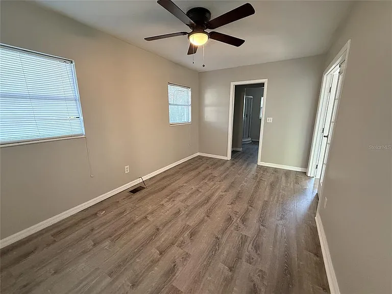 307 S Orange Ave — Photo 8