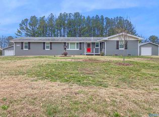 5054 Turnpike Rd, Albertville, AL 35950