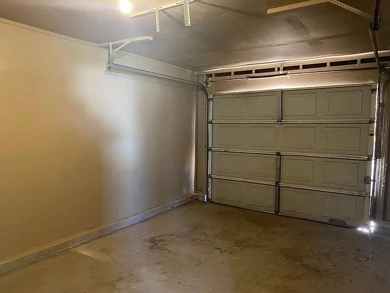 1 car garage