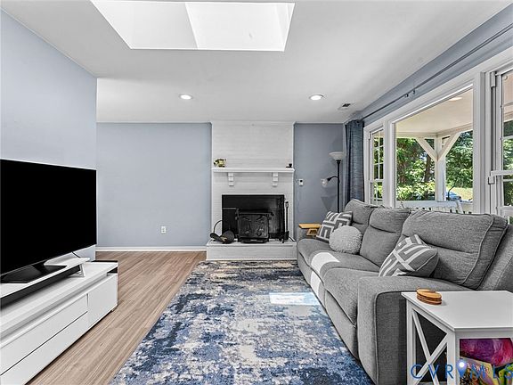 5th image of 4304 Kempwood Pl