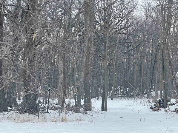 7284 Old Mill Rd, Omro, WI 54980