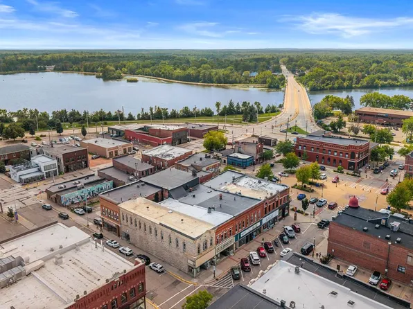 927 - 929 - 933 MAIN STREET #1314 Third Street, Stevens Point, WI 54481