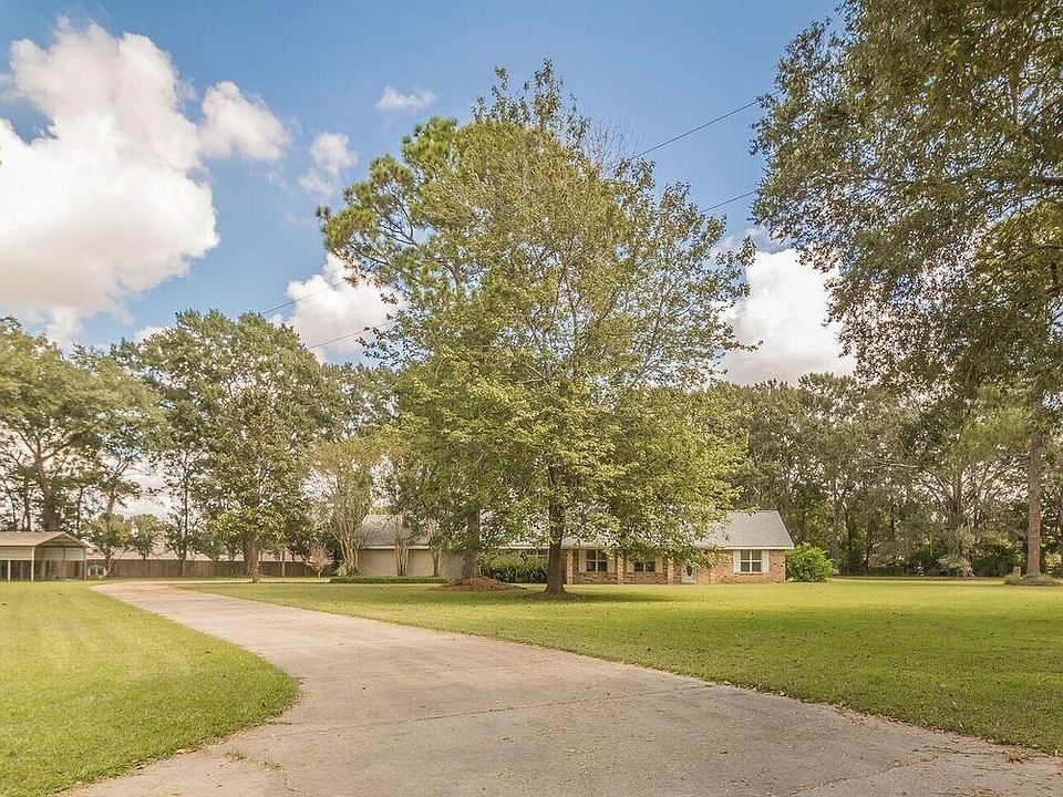 1st image of 4 Pegasus Dr
