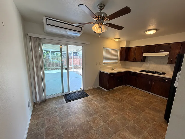 6305 Acorn St #6305 — Photo 4
