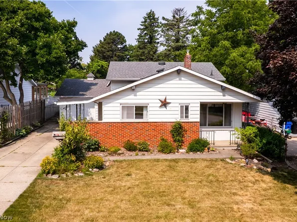 4402 Valleyside Rd, Cleveland, OH 44135