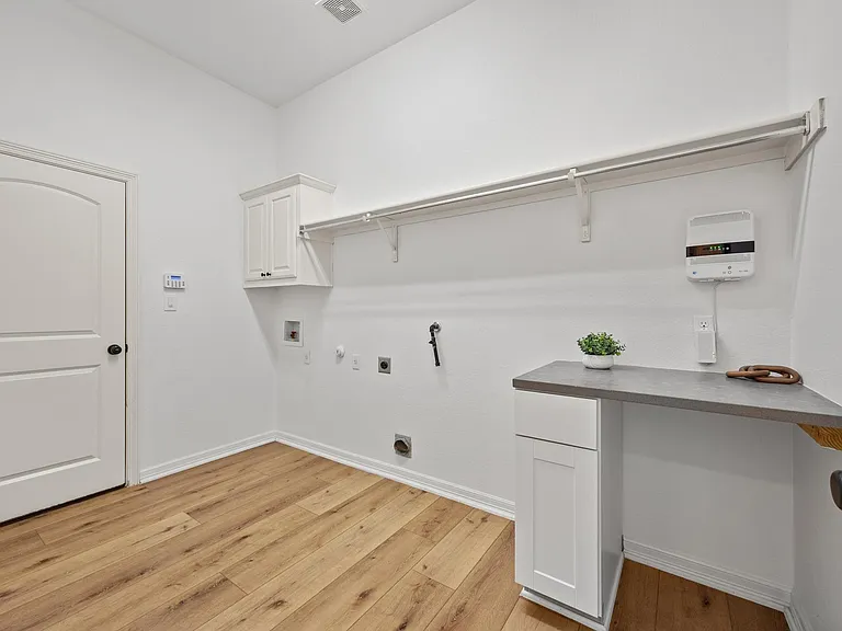 366 Mirafield Ln — Photo 12