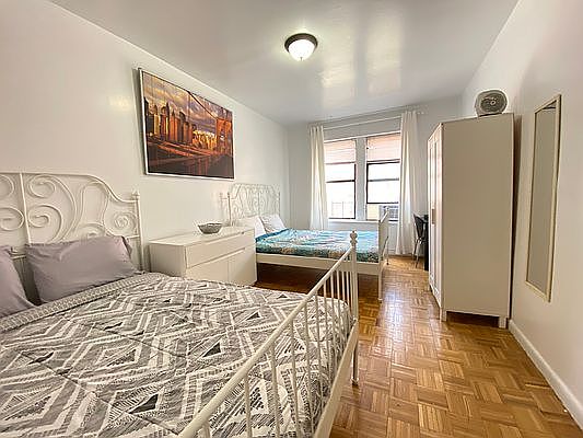 2nd image of 156 E 117th St APT 3E