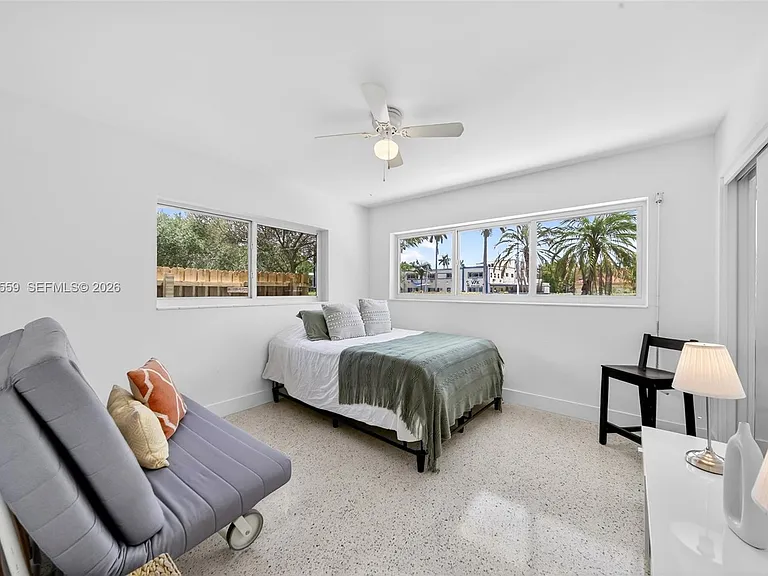 1619 Hollywood Blvd — Photo 19