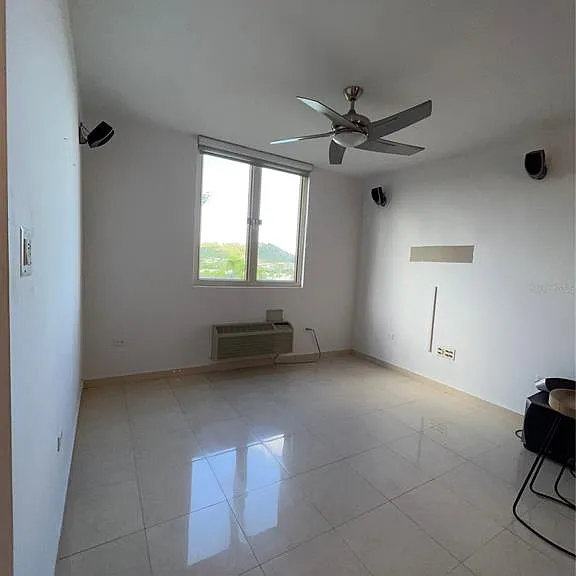 1 Palma Real Ave #404 — Photo 5