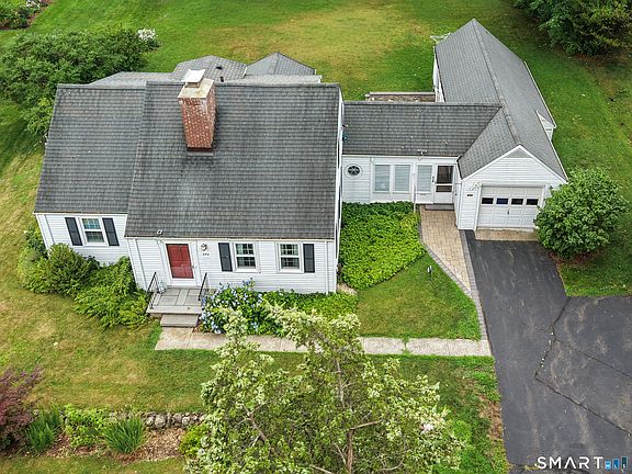 2nd image of 354 Steele Street