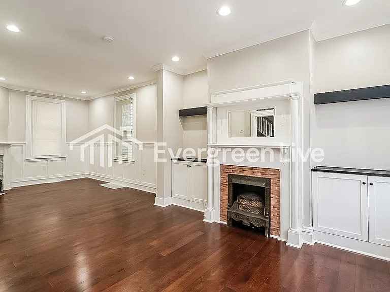 2110 Monongahela Ave — Photo 2