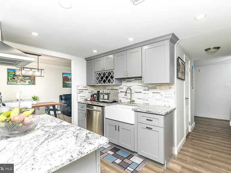 251 Fir Tree Ct — Photo 11