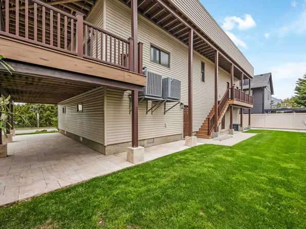 (undisclosed Address), Long Beach, NY 11561