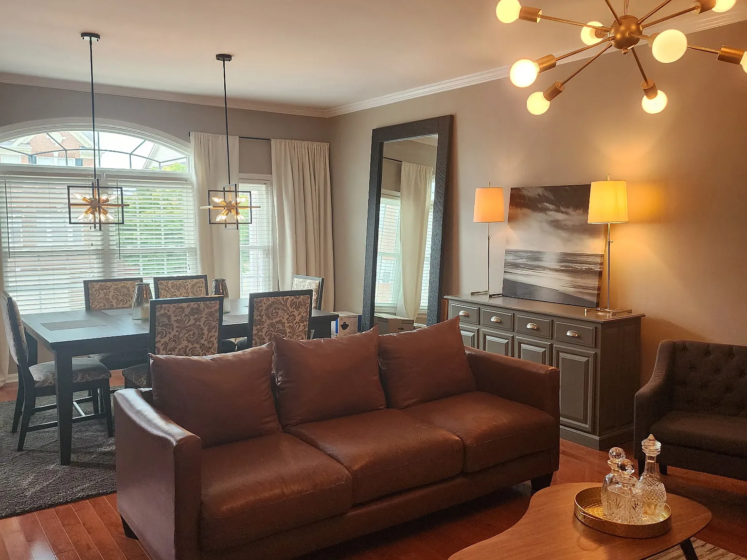 3 bed, 2624 sqft, $3,100 — Photo 2