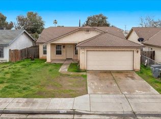 998 E Jolson Ave, Fresno, CA 93706