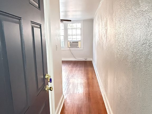 3rd image of 3539 Saint Charles Ave APT D