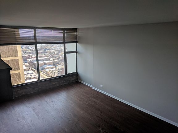 2nd image of 3200 N Lake Shore Dr APT 2803