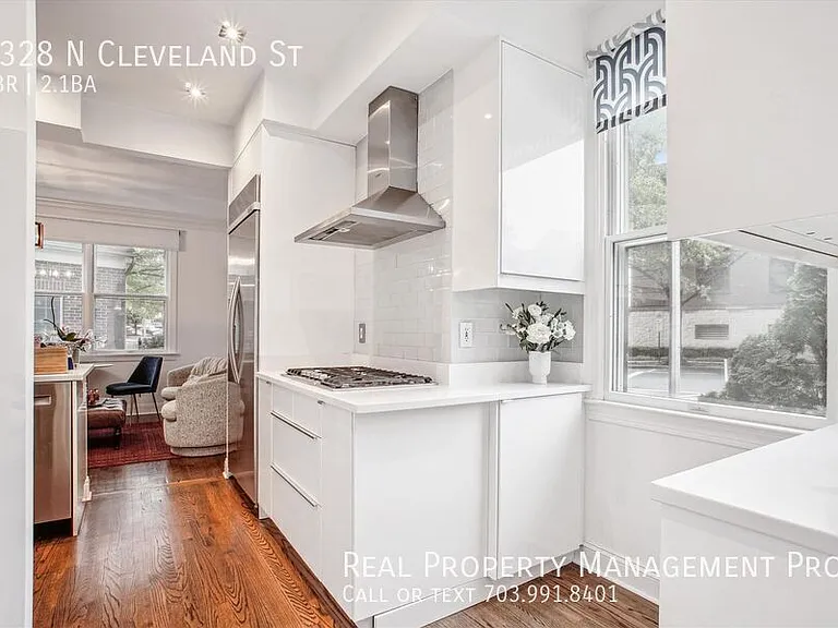 1328 N Cleveland St — Photo 11