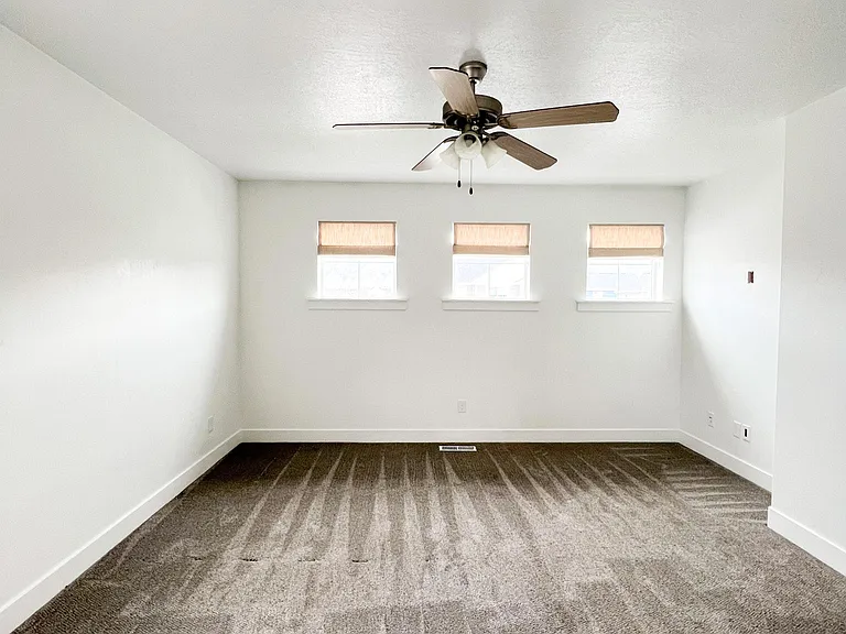 1863 S 1425 W — Photo 9