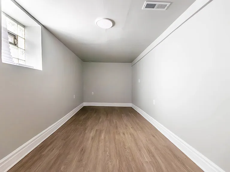 7917 S Ellis Ave #1 — Photo 6