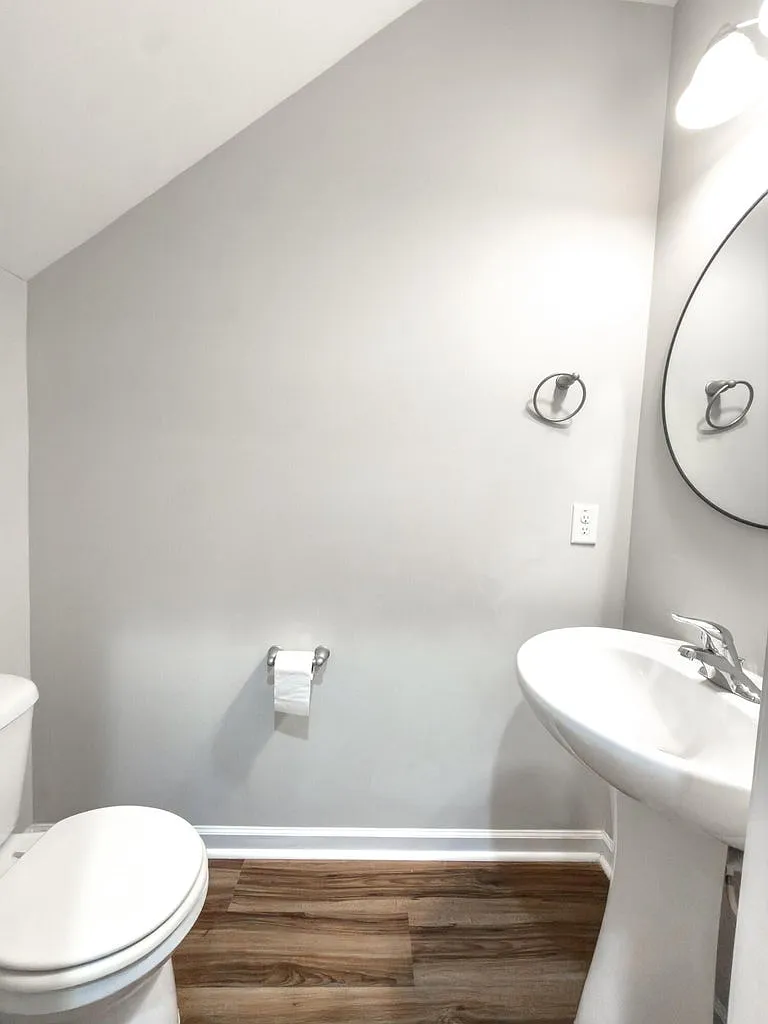 3 bed, 2.5 bath, 1476 sqft, $2,200 — Photo 4