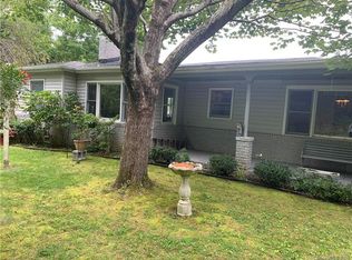 11 Alta Cir, Laurel Park, NC 28739