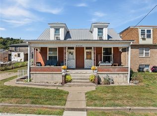 1053 Broadway St, Martins Ferry, OH 43935