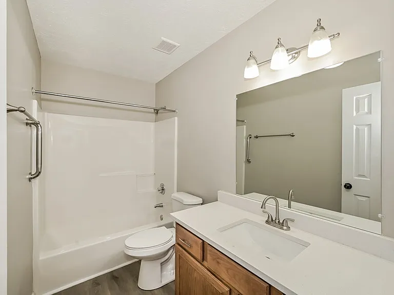 416 Lake Forest Dr — Photo 15