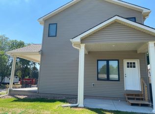 3548 R St #A, Lincoln, NE 68503