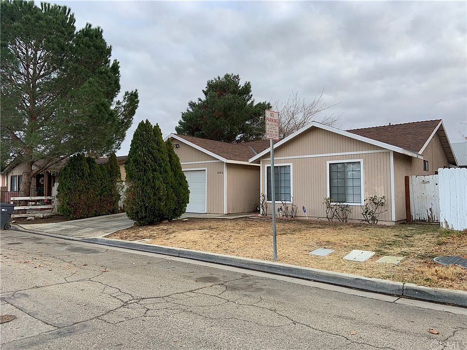 1st image of 1846 Park Circle Dr