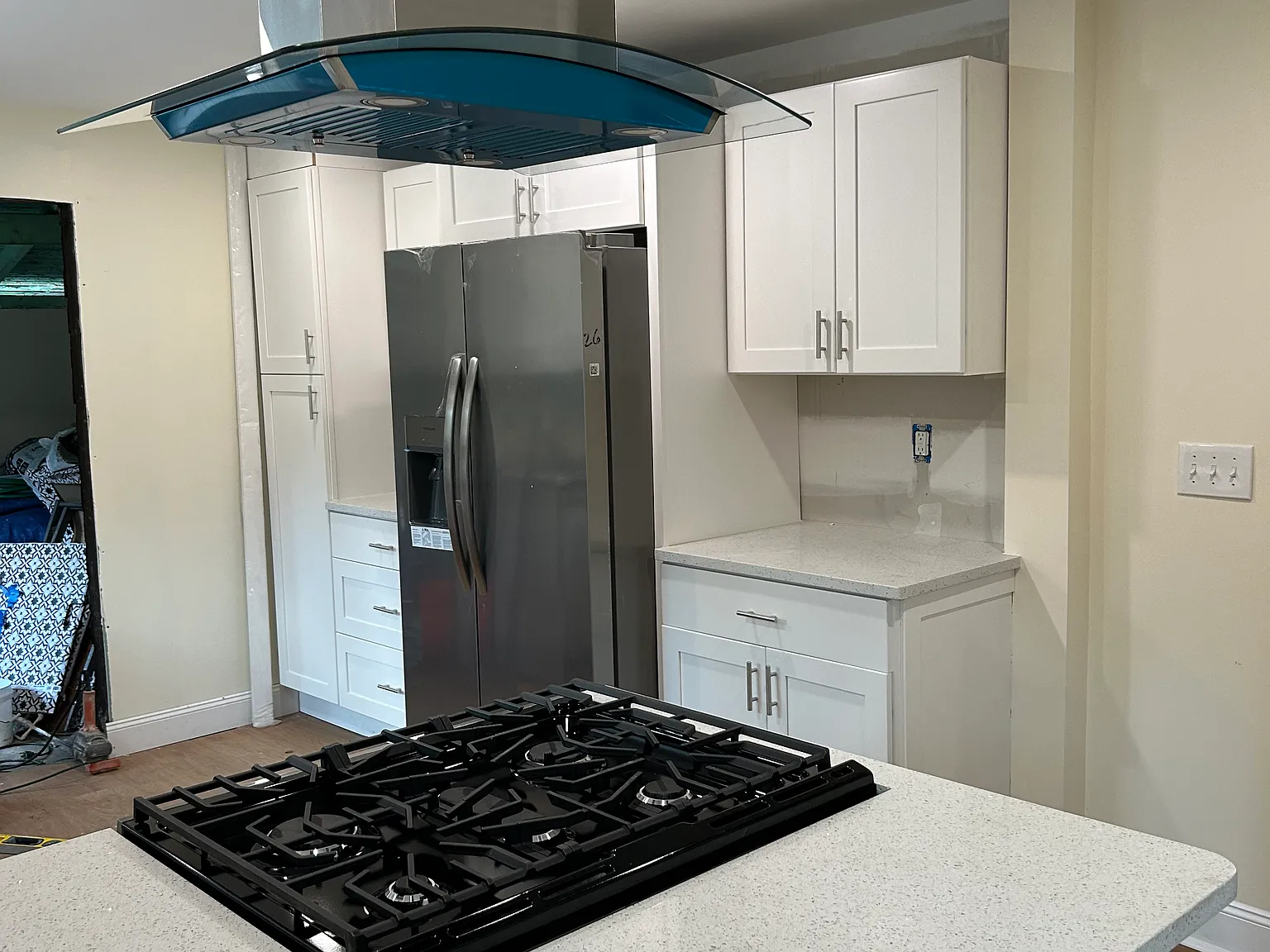 3 bed, 1032 sqft, $2,000 — Photo 2