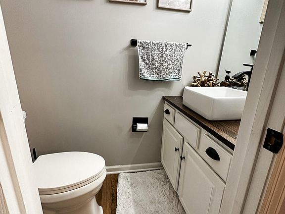 5th image of 1725 Lakeview Dr #25
