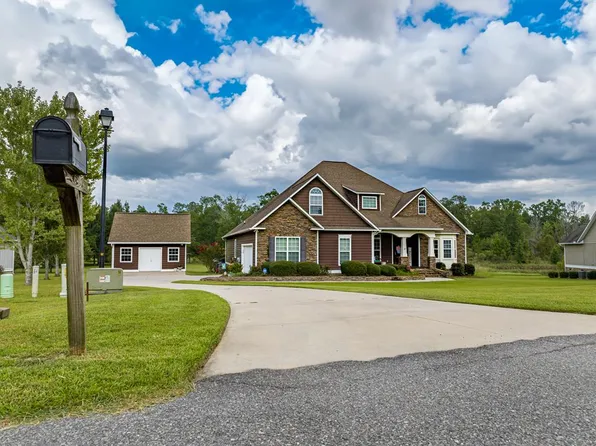 94 Surrey Cir, Tifton, GA 31793