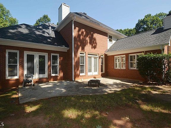 5th image of 1270 Oxford Dr SE