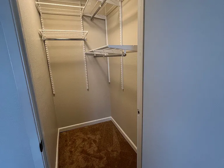 1512 Willard Garden Ct — Photo 12